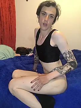 Snapshot of femdomroom chatting on November 20, 8:37 am femdomroom online show from November 20, 8:37 am