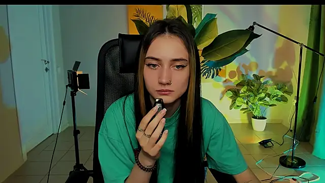 olivianorton online show from September 22, 1:42 pm