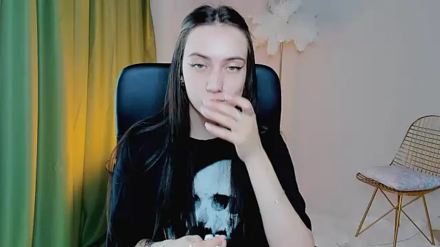 olivianorton online show from September 17, 1:09 pm