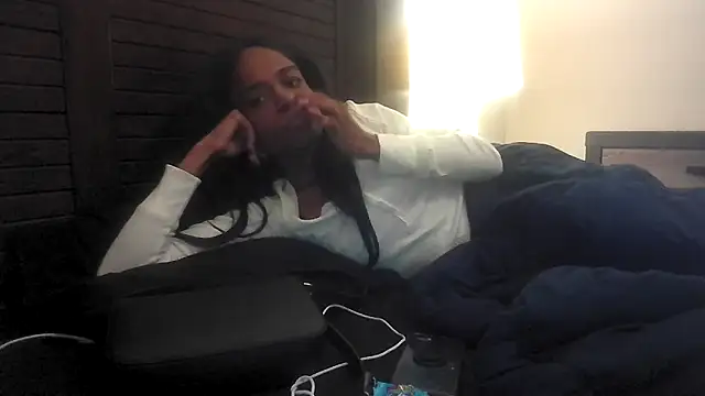 Marlowlovee online show from October 18, 2:58 am