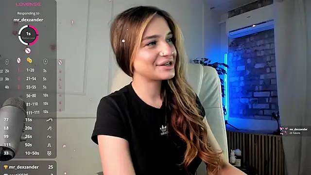 Blessed Molly online show from April 19, 8:14 am