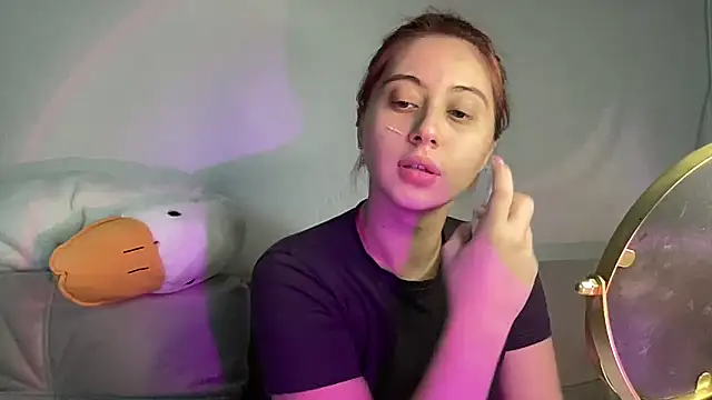 StellarAlice online show from September 13, 2:03 pm