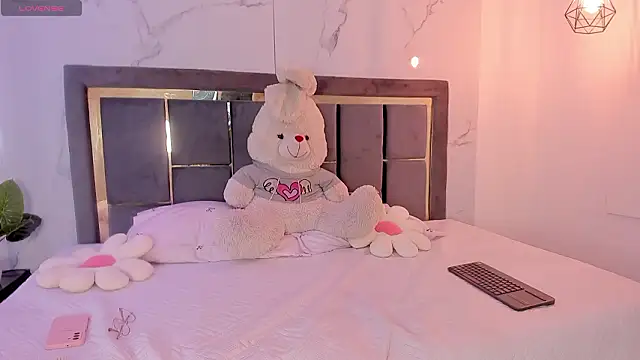 Doll Isa  online show from February 8, 3:43 am