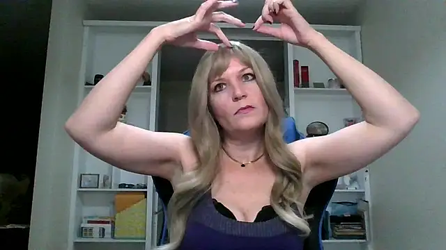 Canada DD online show from January 15, 11:00 pm