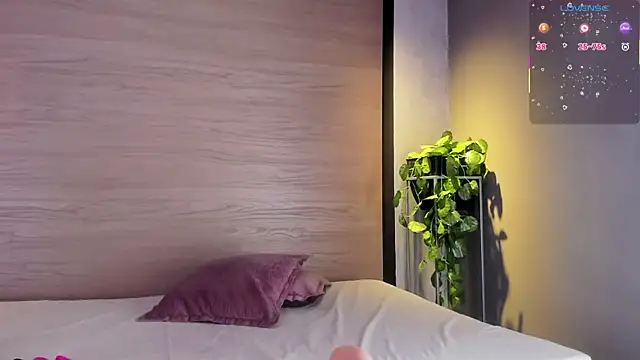 belamonroe online show from December 21, 5:28 pm