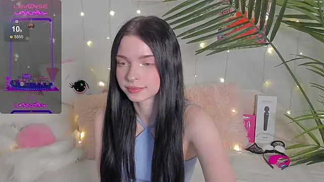 BlackyLii online show from December 23, 2:37 am