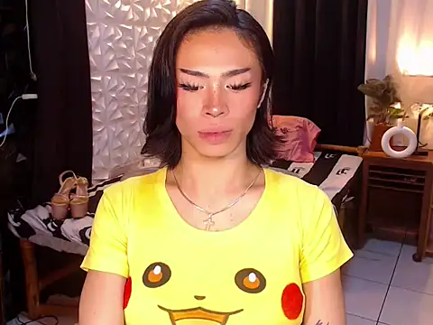 WILDROXIE online show from October 2, 10:04 pm