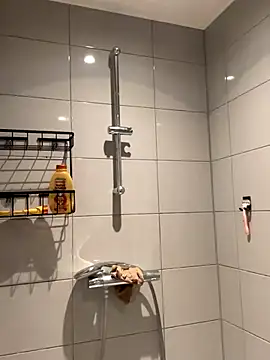 Chloemillerrxx online show from September 20, 1:09 pm