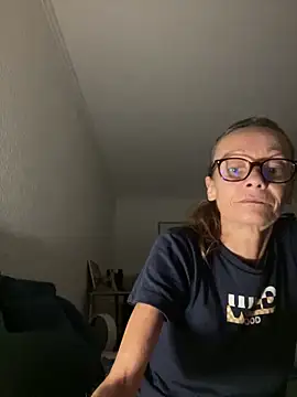 Chris06d22xh online show from September 23, 6:28 pm