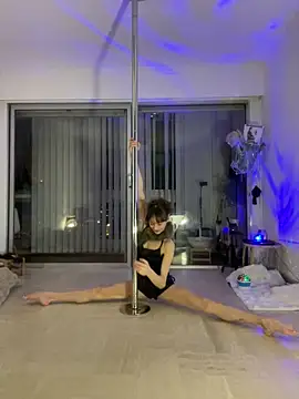 Chris06d22xh online show from March 5, 9:10 pm