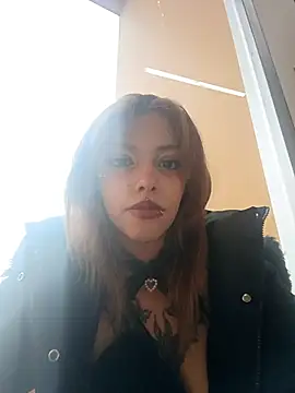 elisabethflores online show from January 7, 9:29 pm