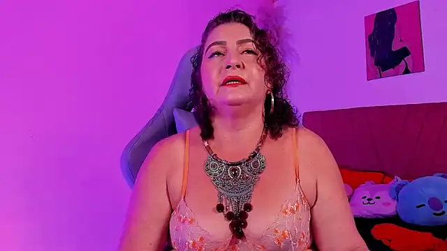 PalomaLombardi online show from February 9, 8:11 pm