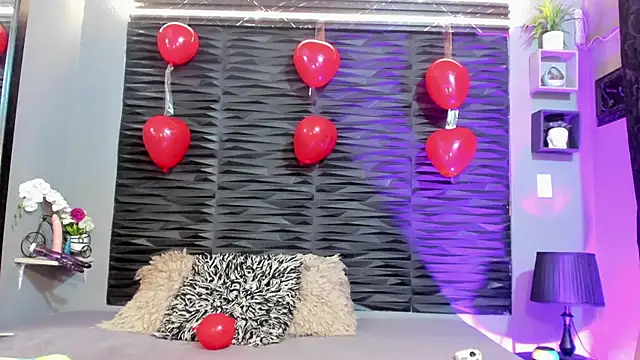 lu styles  online show from September 22, 10:41 pm