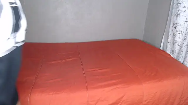 Lunalee online show from March 15, 7:10 am