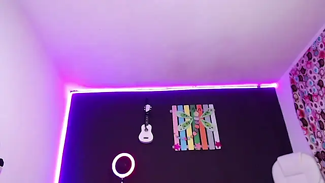 ingrid zese  online show from September 11, 9:37 pm