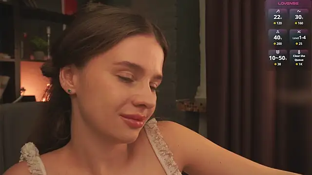 Olivia Farrell online show from October 1, 1:16 pm