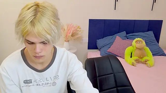 Bonnie And C1yde online show from September 13, 5:10 pm