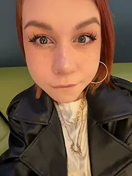 RosieSecret online show from April 18, 8:06 am