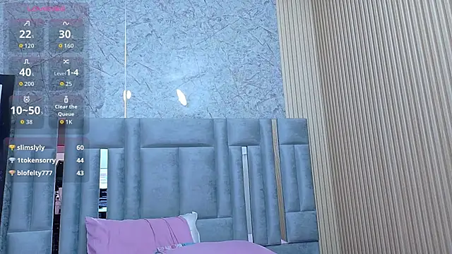 shyblacksweetiee online show from April 24, 2:58 am