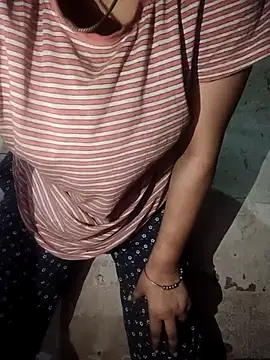 stomarr online show from April 22, 11:07 am