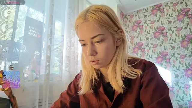 Witching Moon online show from October 1, 7:02 am