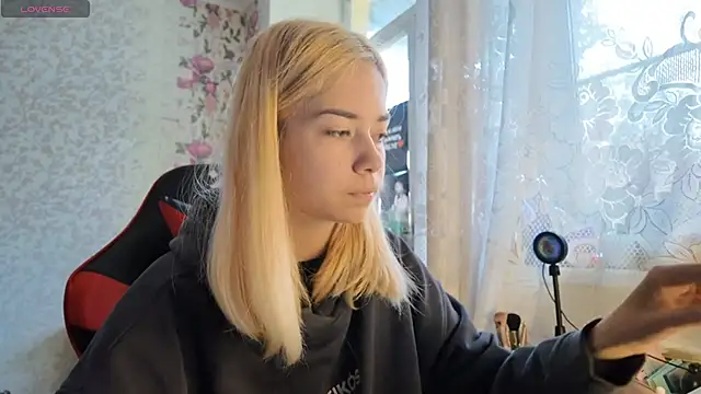 Witching Moon online show from October 11, 7:24 am