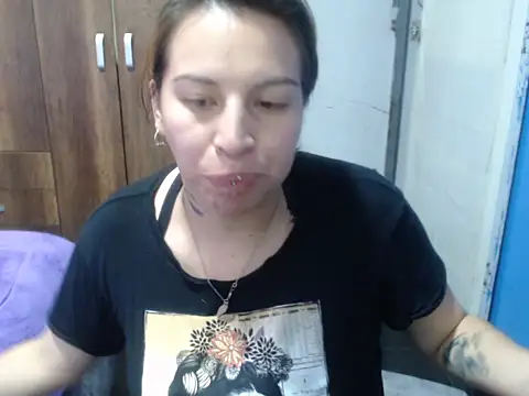 cloequeen15 online show from October 27, 8:03 pm