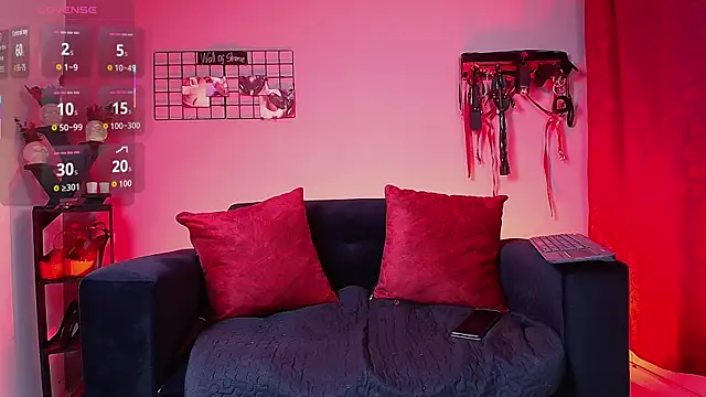 Daphne Clarke online show from November 5, 11:37 am