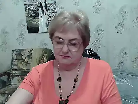 Renata62011 online show from April 3, 1:42 pm