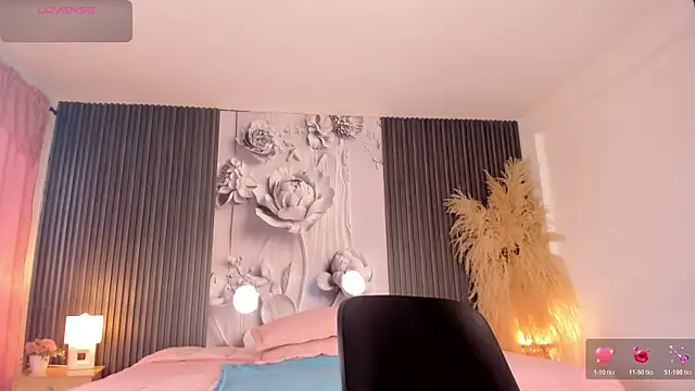 MichellePreston online show from April 19, 11:54 am