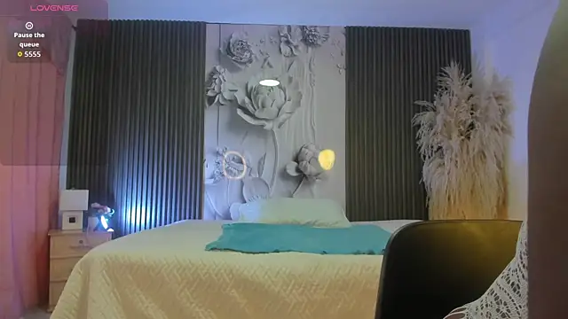 MichellePreston online show from April 7, 12:07 pm