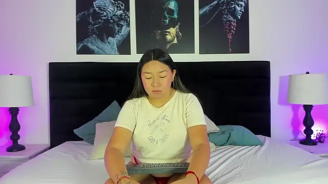 BellaRoux1 online show from September 19, 12:26 pm