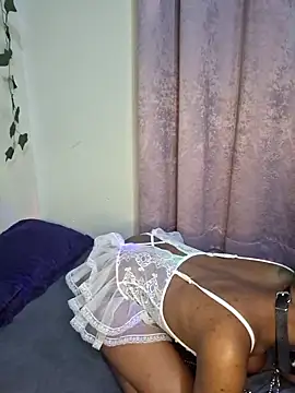 FionaKeith10103 online show from June 15, 9:26 pm