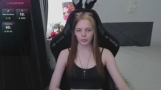 Luna Navy online show from September 27, 8:43 am