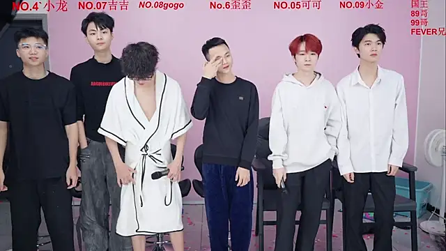 Beautifulboys-777 online show from December 18, 11:26 am