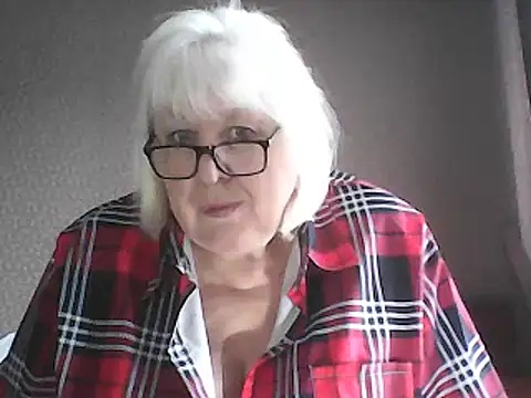 Alexia64231 online show from February 6, 7:12 am