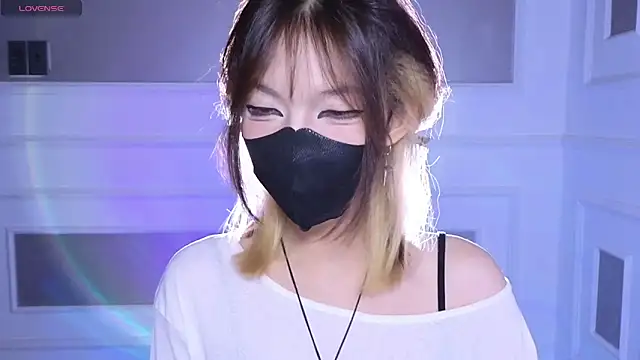      Panda      online show from May 30, 3:48 am