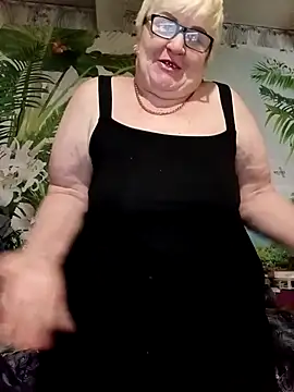 VioletSweet5566 online show from February 4, 1:03 pm