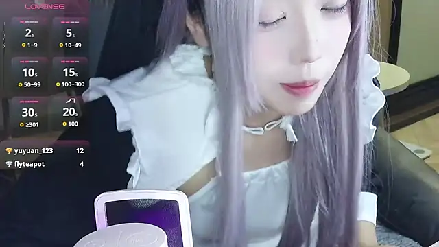 a5l2e0x online show from October 17, 2:42 pm