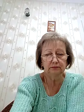 AlikaSwan5821 online show from November 25, 9:15 pm