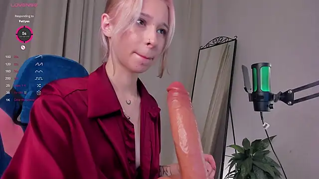 MiSeki online show from October 15, 1:52 am