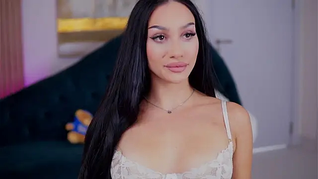 NinaSolenne online show from September 18, 6:39 pm