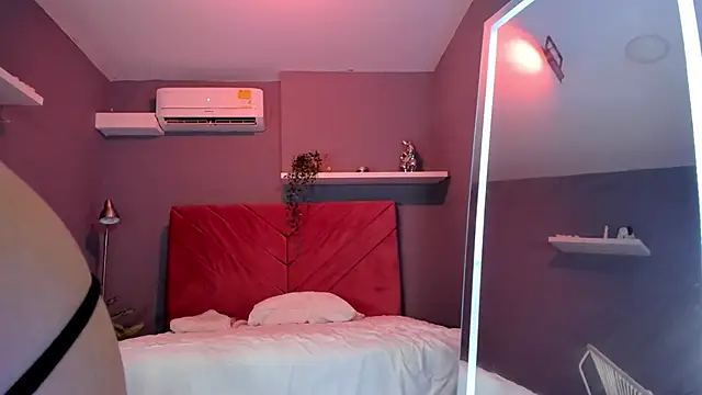 cinnia  online show from February 2, 12:04 pm