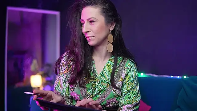 RubyRosa online show from March 18, 12:15 am