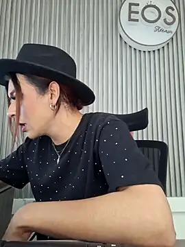 Lilith Zamara online show from October 30, 9:05 pm