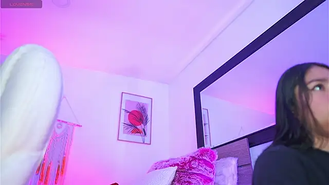 melissa laurent  online show from November 11, 12:35 pm