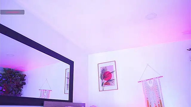 melissa laurent  online show from November 12, 12:36 pm