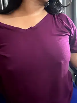 Maggi-is-back online show from October 26, 1:17 pm