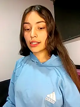 hotwife26 online show from February 21, 12:33 am