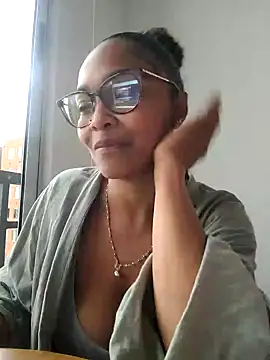 BiiancaEstradaa online show from April 10, 10:49 pm